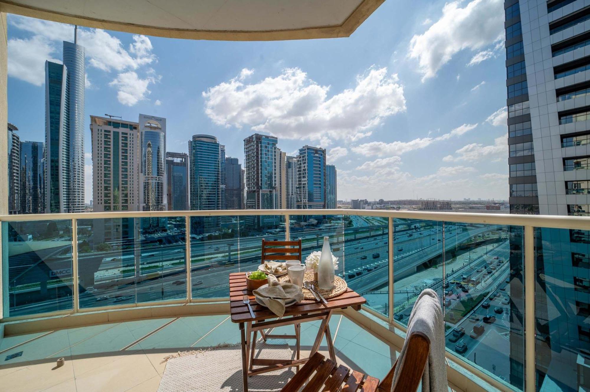 Frank Porter - Yacht Bay Dubai Exteriör bild